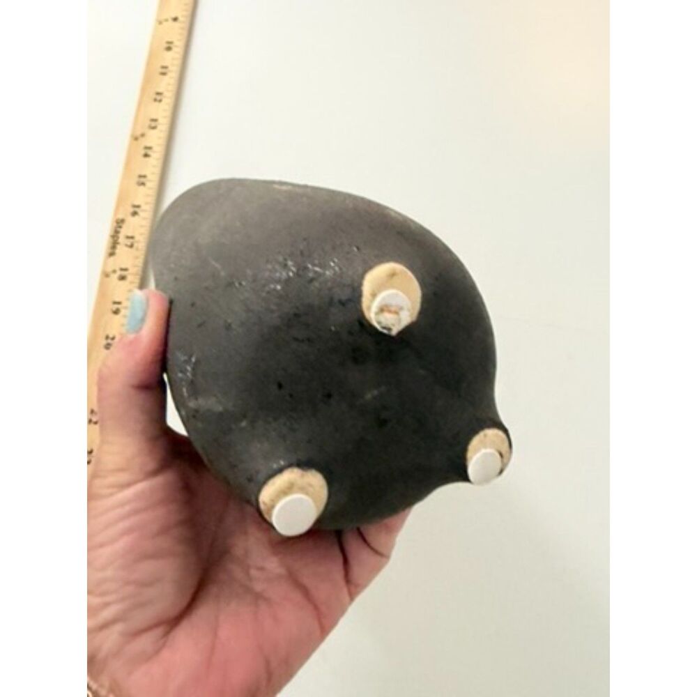 13x5 black vase with feet - Picture 2 of 7